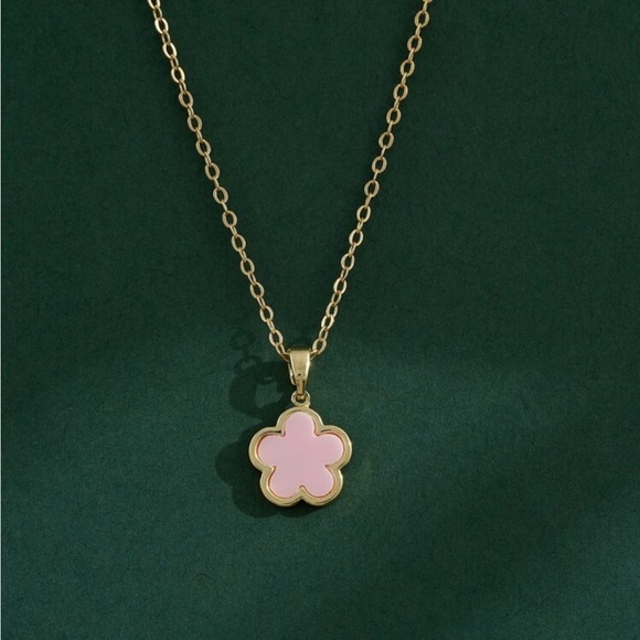 Jewelry - ⚠️Clearance Pink Floral Charm Necklace Yellow Gold